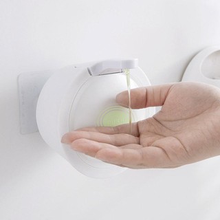 Chai đựng xà phòng gắn tường PUSH màu trắng tiện ích ( Đi kèm với các phụ kiện gắn kết dán tường )
