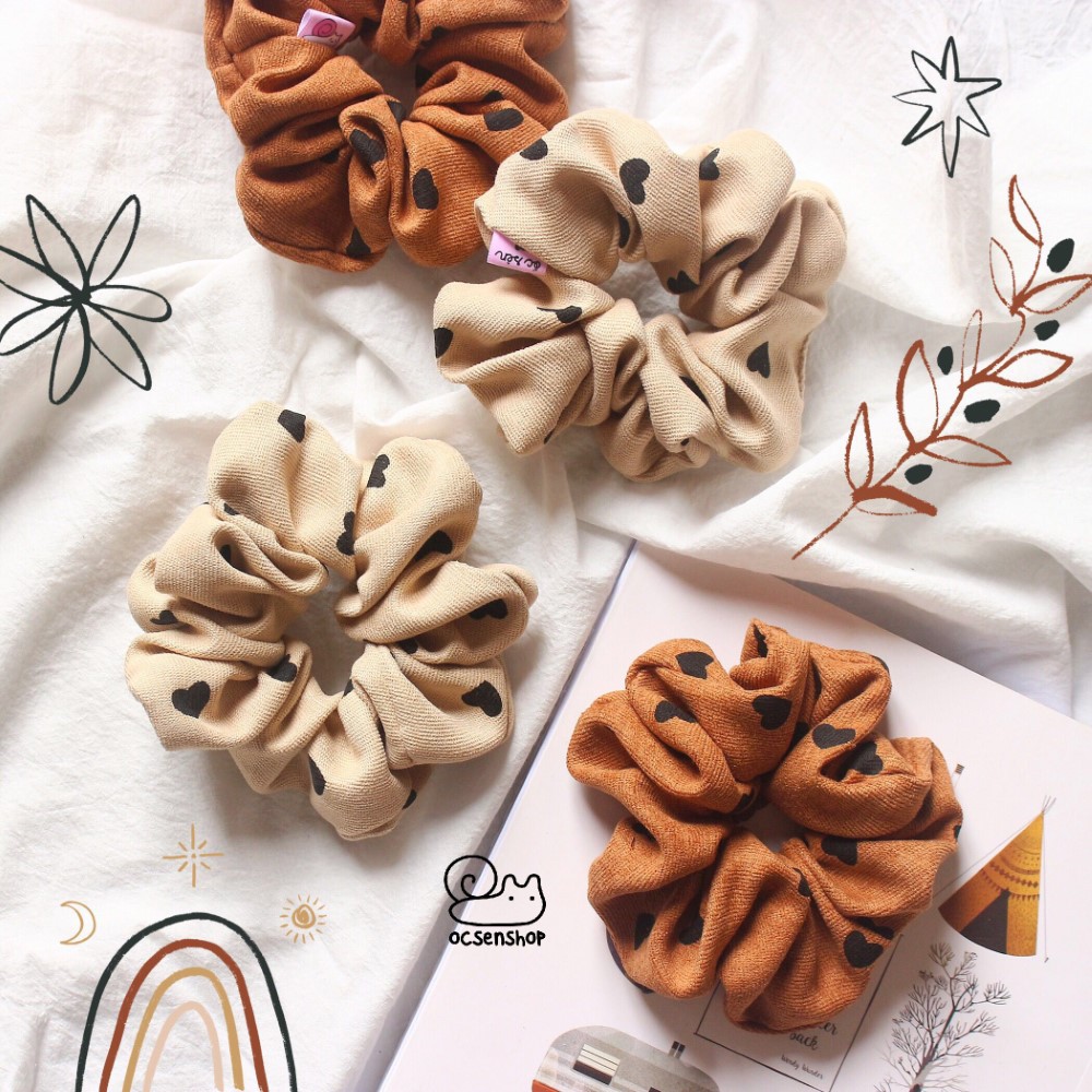 Scrunchie họa tiết trái tim phong cách Vintage
