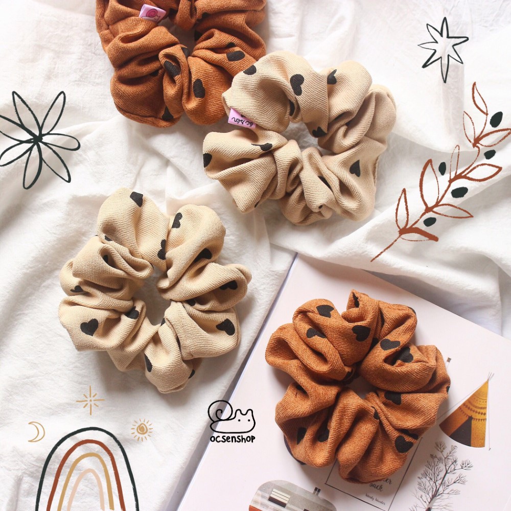 Scrunchie họa tiết trái tim phong cách Vintage