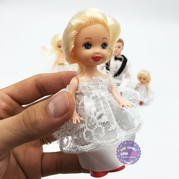 Hộp đồ chơi búp bê gia đình cô dâu và chú rể có khớp