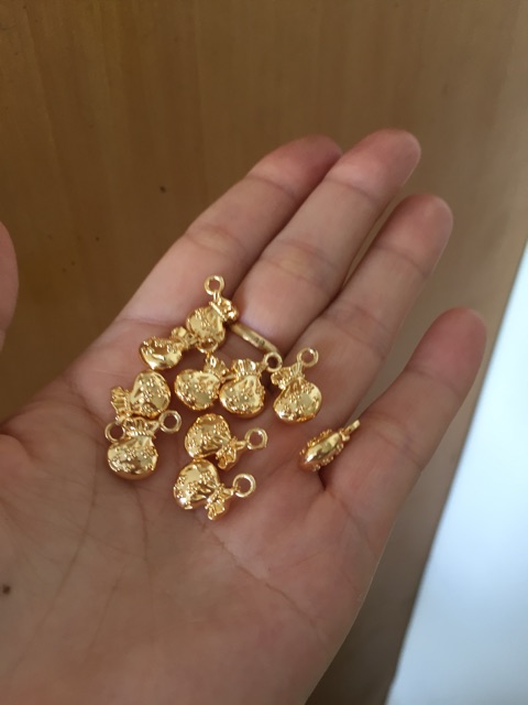 Túi tiền may mắn