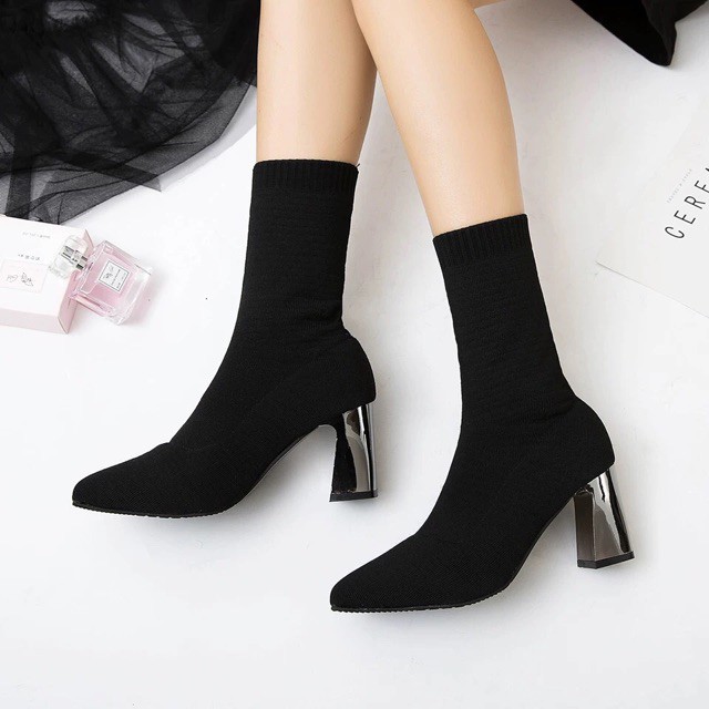 (ORDER 10 NGÀY ) size 35- 40, Boots chun cổ lỡ gót gương 7cm