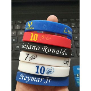 Vòng tay cao su có chữ ký cầu thủ neymar messi cr7
