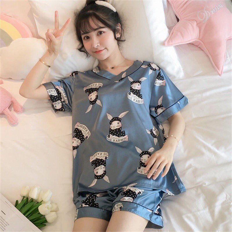 Đồ bộ pijama, bộ lụa cộc đùi cổ chữ V hoạ tiết hoạt hình ( Hàng QC )