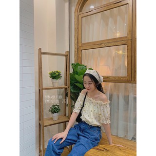 Áo Trễ vai hoa vàng