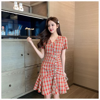 Váy cho con ti, kẻ caro trẻ trung, nhún eo điệu đà