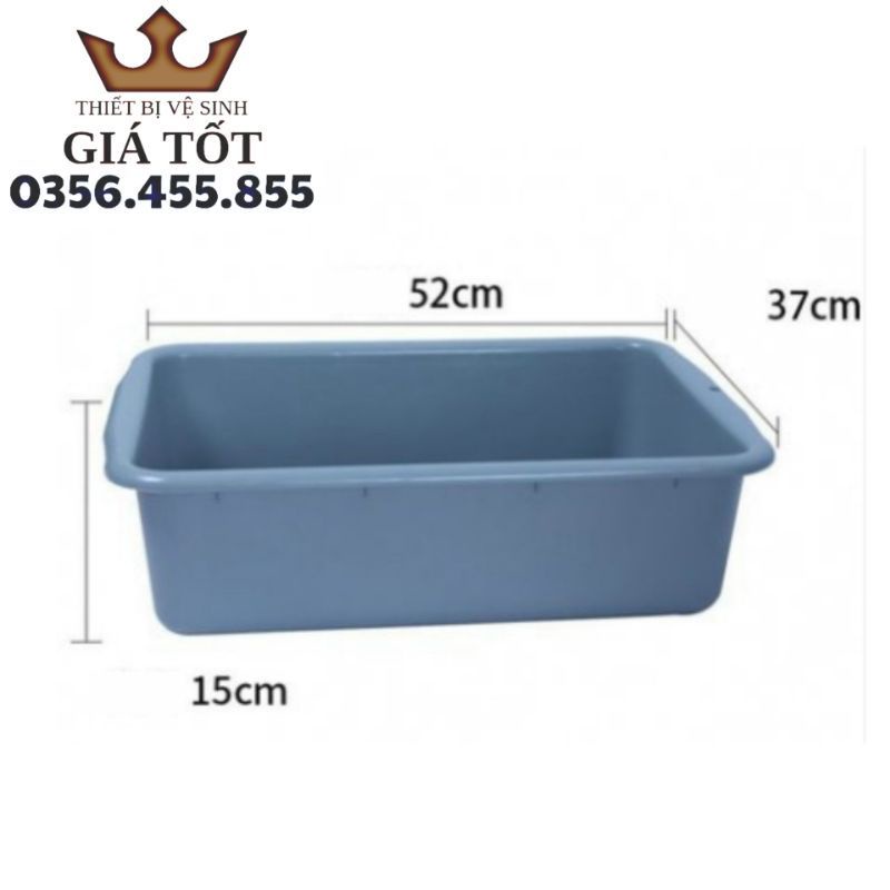 Thau và xô nhựa xe đẩy thu gom chén dĩa trong quán ăn,nhà hàng