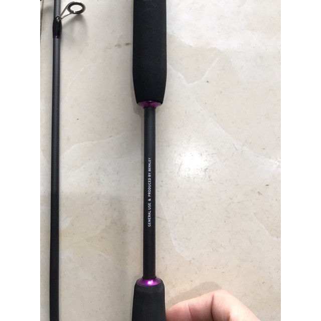 Cần 2 ngọn berkley 1m68 và 1m8 2 ngọn UL và XUL và 2m1,2m4 là 2 ngọn ML và M hàng  hót