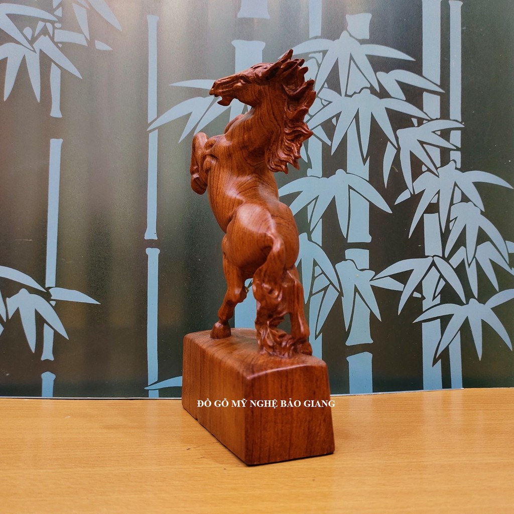 Tượng con ngựa gỗ hương cao 20 cm