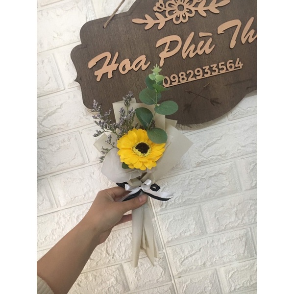 Bó hoa giấy 1 bông phối hoa baby khô