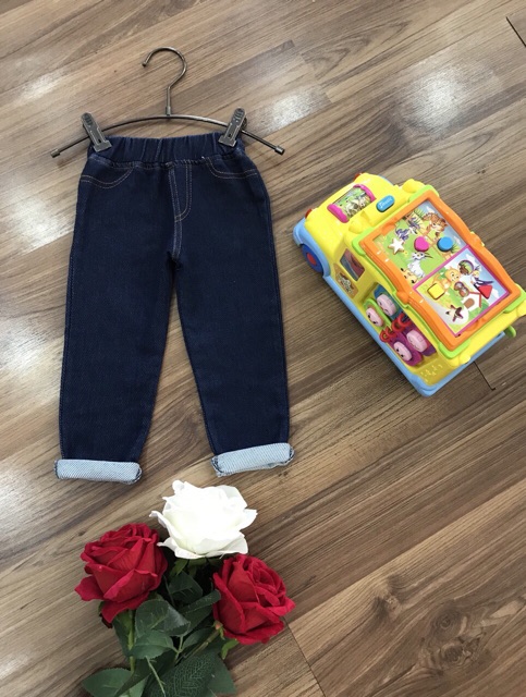 Quần Jean da cá bé trai