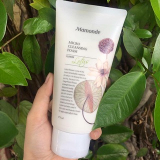 SỮA RỬA MẶT VỚI TINH CHẤT HOA SEN MAMONDE LOTUS MICRO