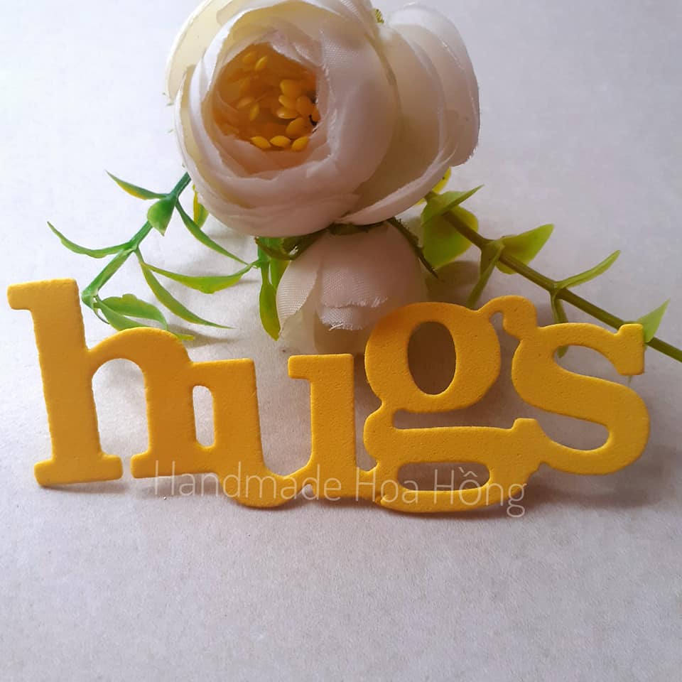 6 chữ HUGS  bằng giấy xốp, 8.7 X 3cm - Hình trang trí thiệp, phong thư, bưu thiếp, bao thư, bao lì xì, giấy mỹ thuật