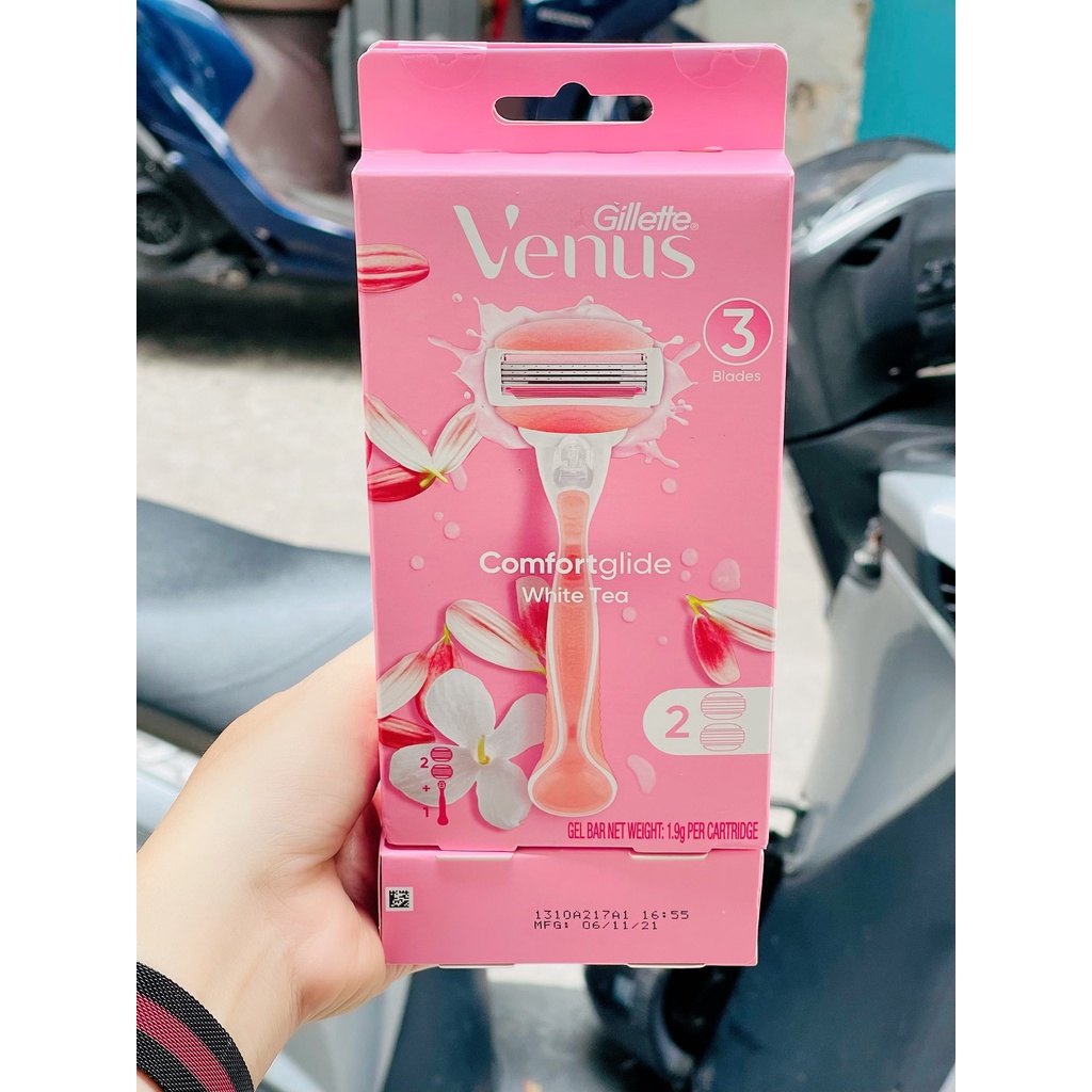 Dao cạo cho phụ nữ Gillette Venus hương hoa trà trắng(Gillette Venus Comfortglide White Tea)