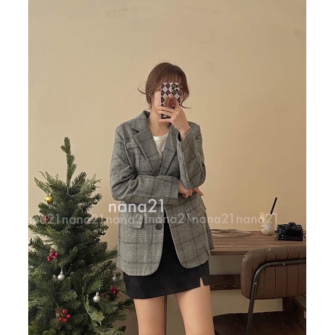 Áo vest kẻ dạ