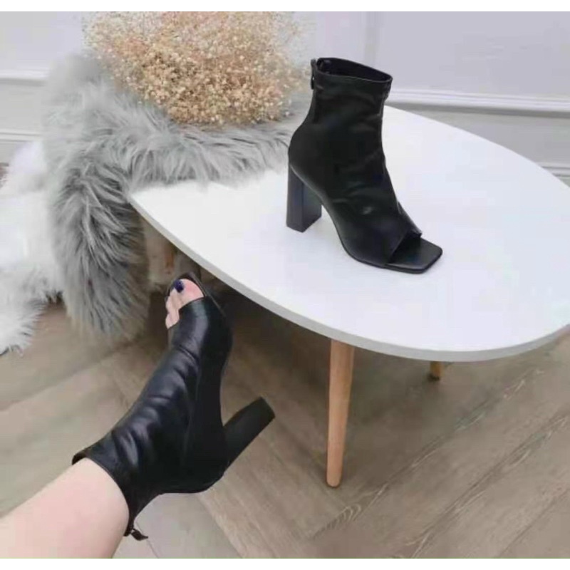 Giày Bốt Cao Hở Mũi Da Nhăn Đế Vuông Thời Trang