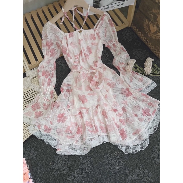 Đầm hoa hồng tay loe viền ren td bo tay