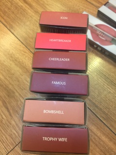 Son kem lì Huda Cosmetic