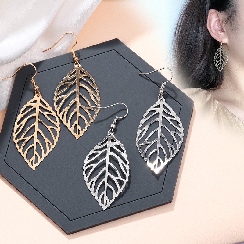 Bông tai hình chiếc lá