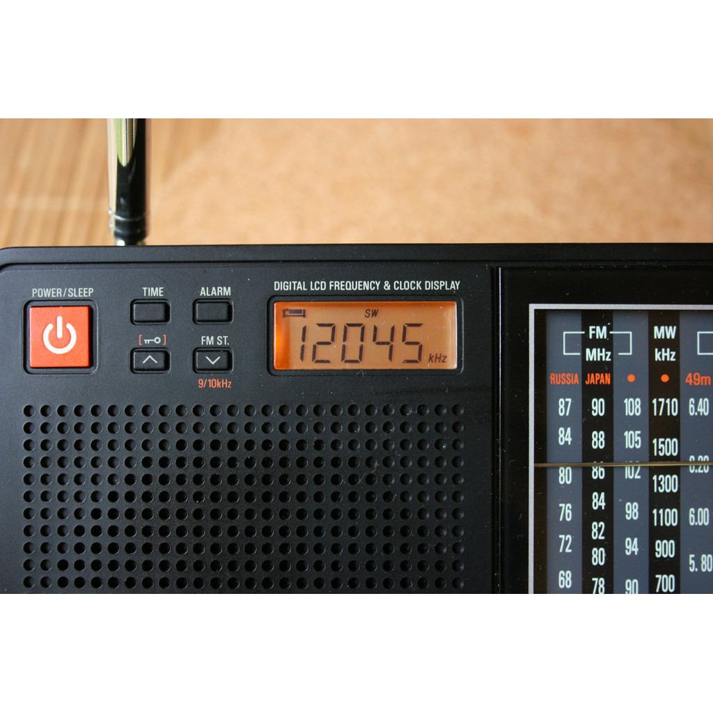 ĐÀI RADIO ĐA BĂNG TẦN MỚI TECSUN R-2010D CÔNG NGHỆ DSP