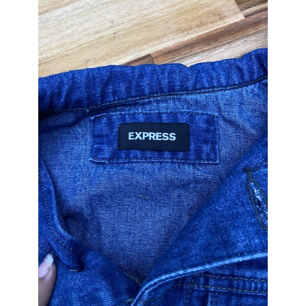 Áo khoác jeank EXPRESS