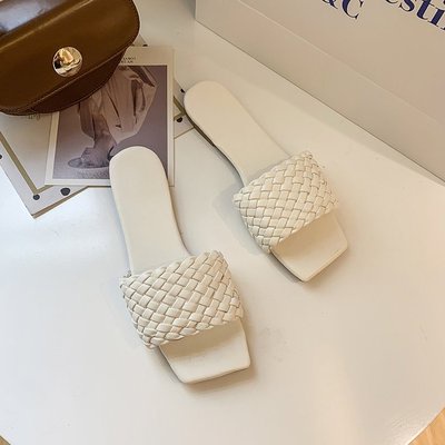 Dép Sandal Đế Bằng Mũi Vuông size Lớn Thời Trang Mùa Hè Hàn Quốc Dành Cho Nữ ISS587