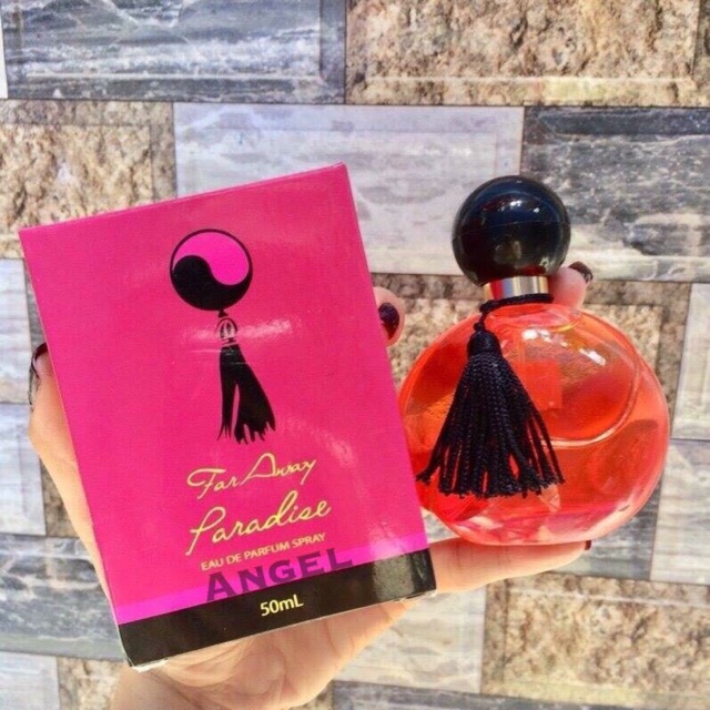 Nước hoa Avon Far Away