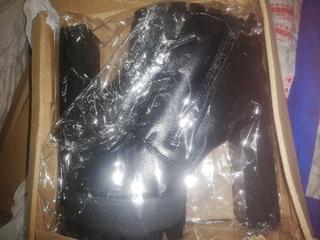 Bốt cổ ngắn gót cao 15cm