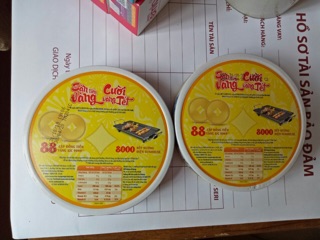 com 3 hộp Phô mai con bò cười