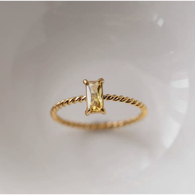 Nhẫn Xoắn Mặt Đá Nhân Tạo Nhiều Màu Titan Ko Đen TT 4407