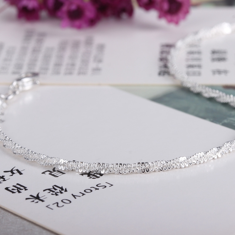 Vòng Tay Dạng Chuỗi Rắn Màu Bạc Thời Trang Có Thể Điều Chỉnh Cho Nữ
