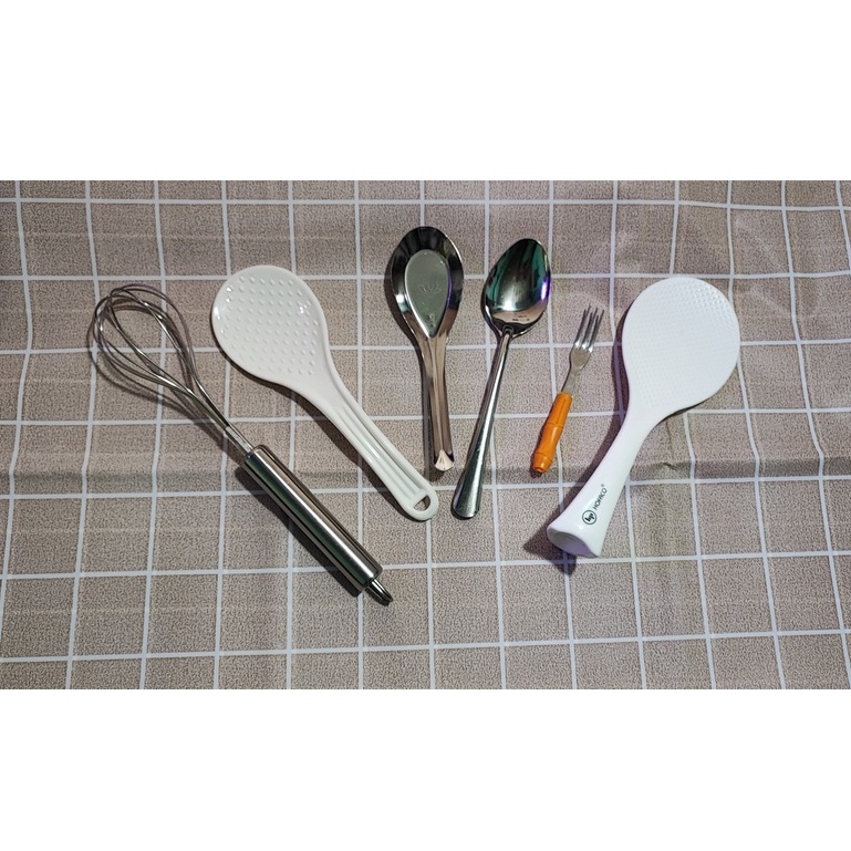 set 6 chi tiết muôi cơm,thìa,rĩa inox không rỉ cao cấp