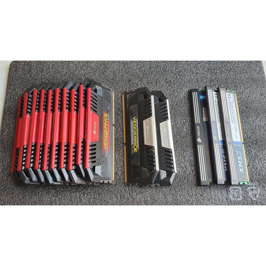 Ram Máy Tính Corsair Vengeance Pro 4GB Bus 1600