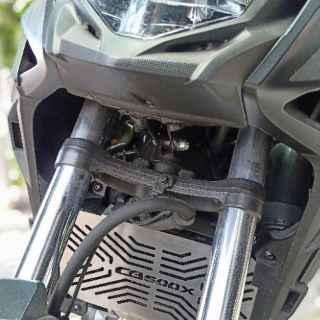 Che két nước CB500X