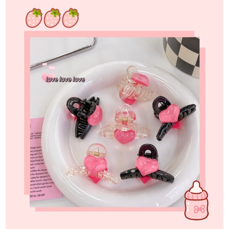 Kẹp cua đính hình trái tim hồng dễ thương cho bé và bé
