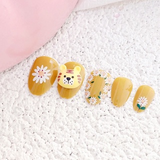 charm nail gắn móng tay