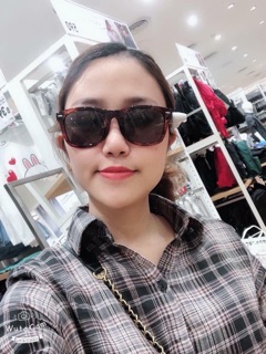 kính mát chống tia UV