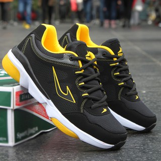Giày sneakers nam mới nhất 2018