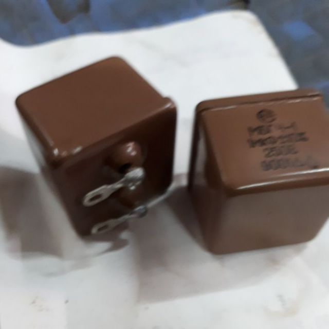 Tụ dầu NGA 1mf -250 v  bộ 2 chiếc