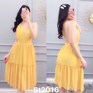 Đầm yếm cột cổ xoè hở lưng
