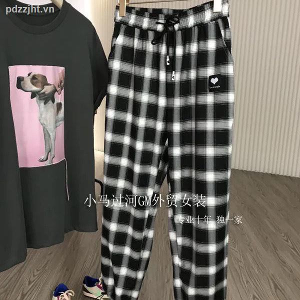 ✷♀Old friends and new 1 must be received~Fashionable to the street, black white plaid love mark, casual straight leg pants female plus size