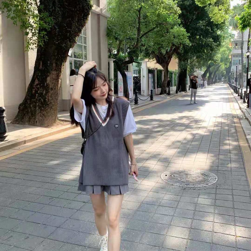 Áo Len Không Tay Cổ Chữ V Dáng Rộng Thời Trang Dành Cho Cặp Đôi | BigBuy360 - bigbuy360.vn