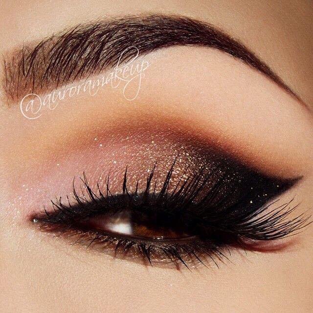 Combo 2 Khuôn kẻ mí Eyeliner và tô bầu mắt