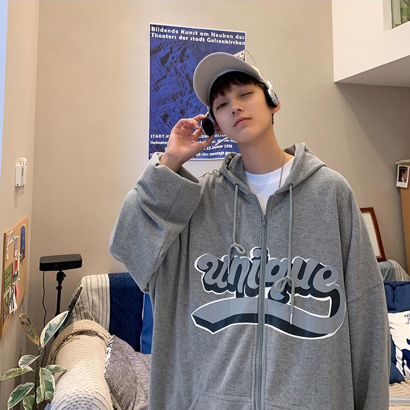 Áo khoác có nón in chữ phong cách Hong Kong cho nam