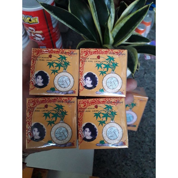 Kem Sâm Vàng  Chính Hãng Thái Lan