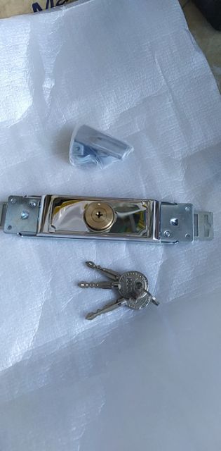 Ổ khoá cửa cuốn cơ 4 cạnh
