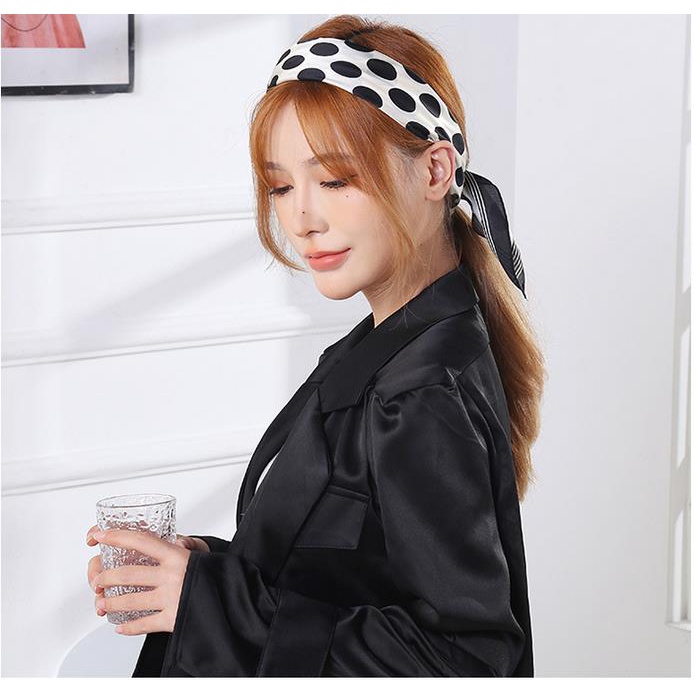 Khăn Choàng Cổ Vải Lụa Satin Hình Vuông 70cm In Họa Tiết Màu Trắng Đen Trang Nhã