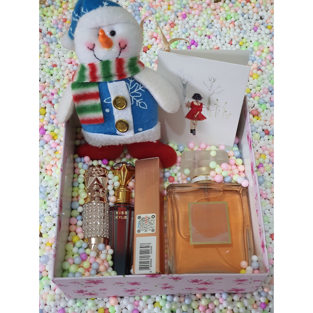 SET QUÀ SANG TRỌNG DÀNH TẶNG BẠN GÁI