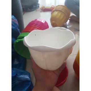 Chậu nhựa treo khía