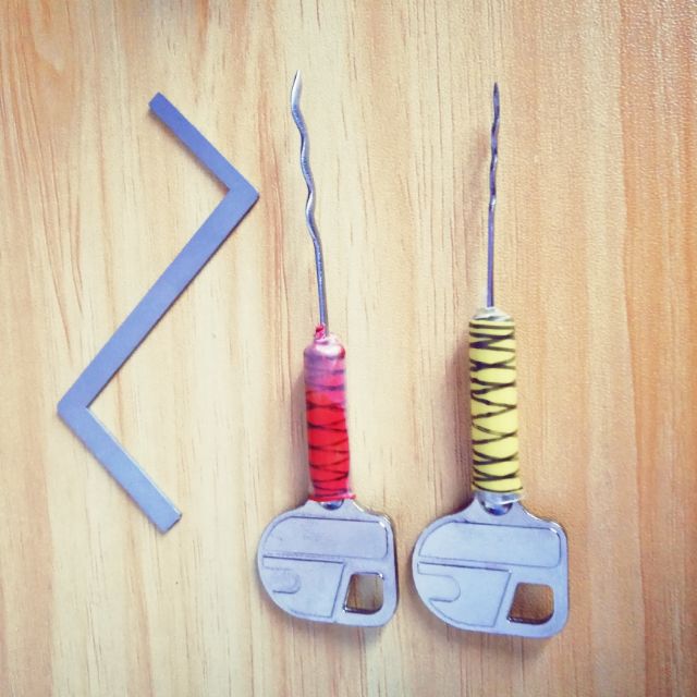 Dụng cụ mở khóa Việt Tiệp ( Dụng cụ thợ khóa )